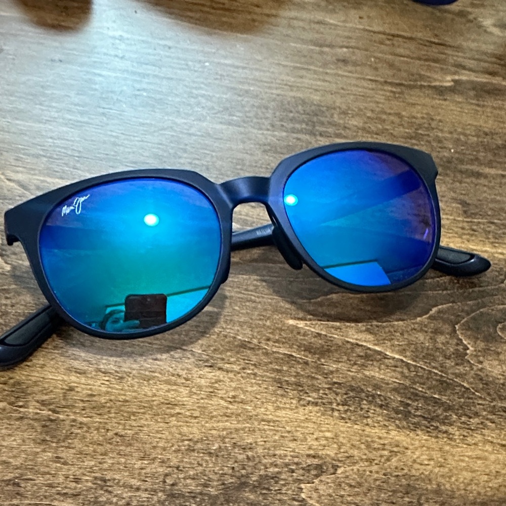 Maui Jim Blue Reflective Glasses